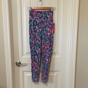 NWT Lilly Pulitzer Floral Leggings
